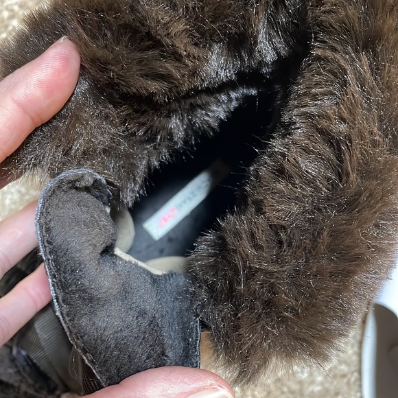 NWT (7.5) Isaac Mizrahi brown fur ankle boots Leanna BM new suede quilted laceup - Picture 13 of 15